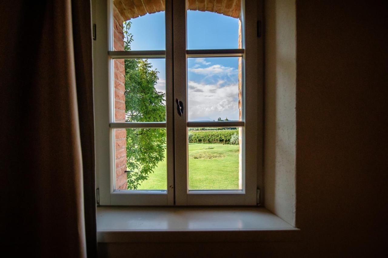 Agriturismo Borgata Levita บาร์โดลิโน ภายนอก รูปภาพ